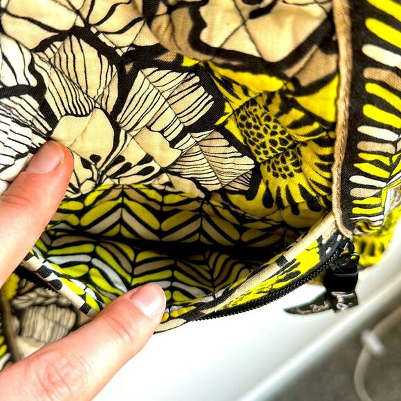 Vera Bradley Hipster Citron Floral Crossbody Purse with Wallet - Picture 6 of 12